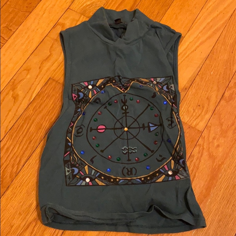 Crop top